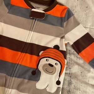 Carter’s fleece footie pajamas with cute bear detail 2T